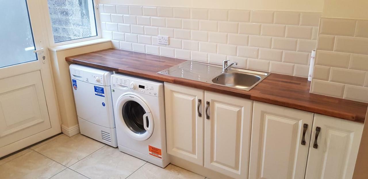 3 Bedroom Newly Furnished Cork City Eksteriør billede
